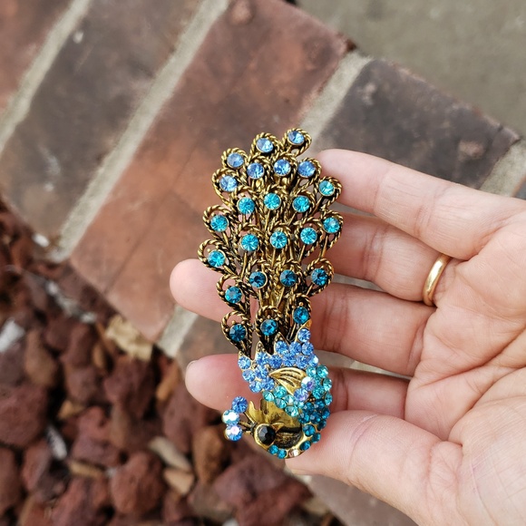 Vintage Accessories - Vintage Womens Hair Barrette Peacock Rhinestone Hair Clip Victorian Timeless